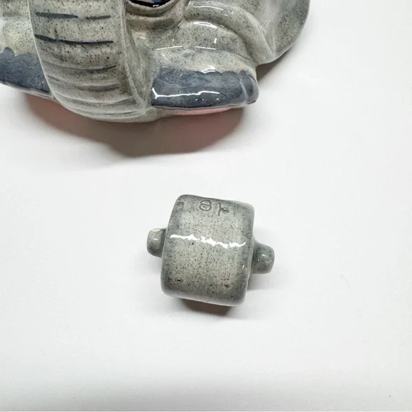 Vintage 80s Hand Painted Ceramic Elephant Tape Dispenser - Picture 9 of 11